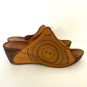 Bonavi / La Pinta Leather Wedge Slip on Sandal Tan Size 41 EU